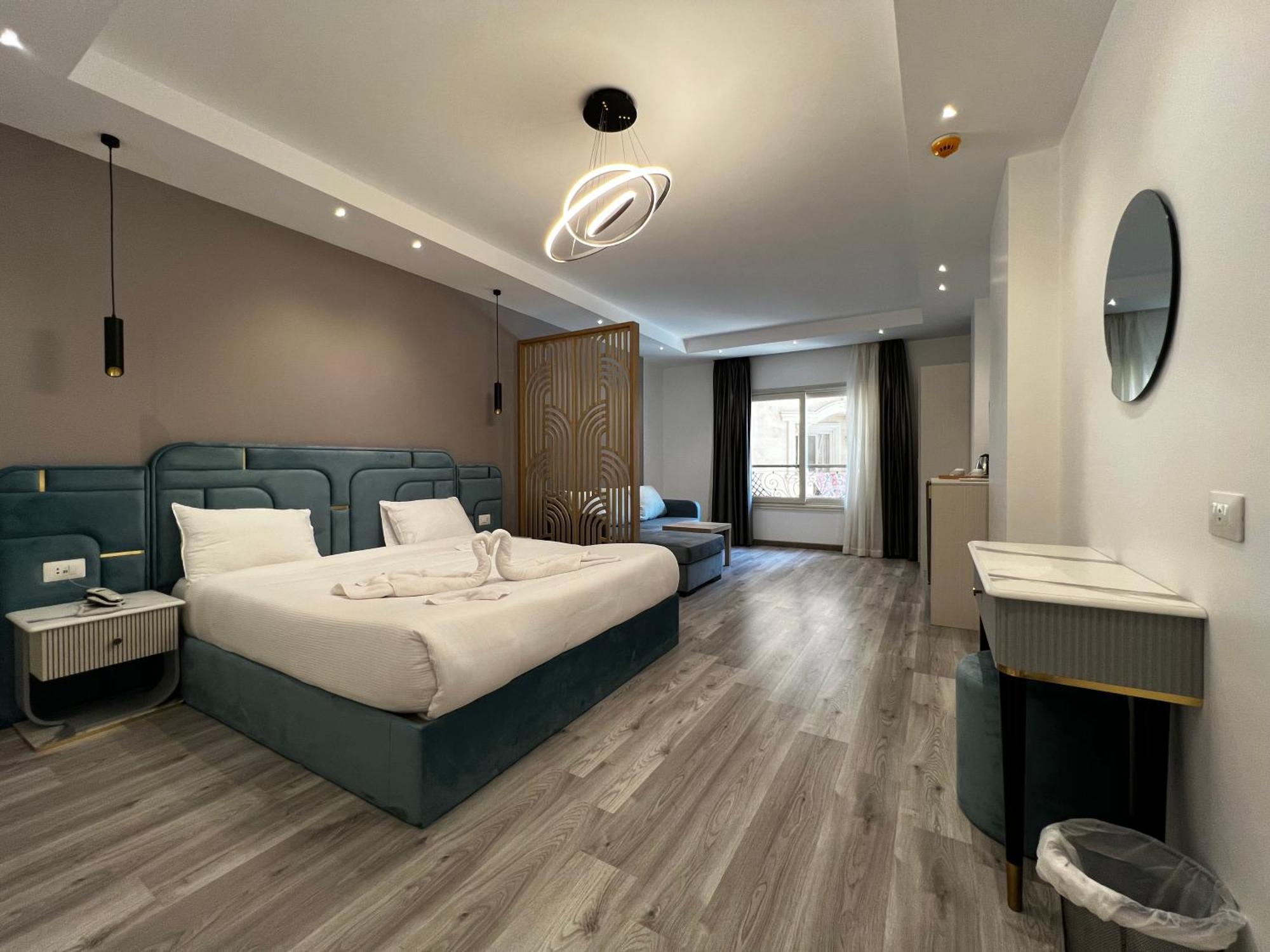 Onyx Pyramids Boutique Hotel Al Kawm al Akhdar Exterior photo