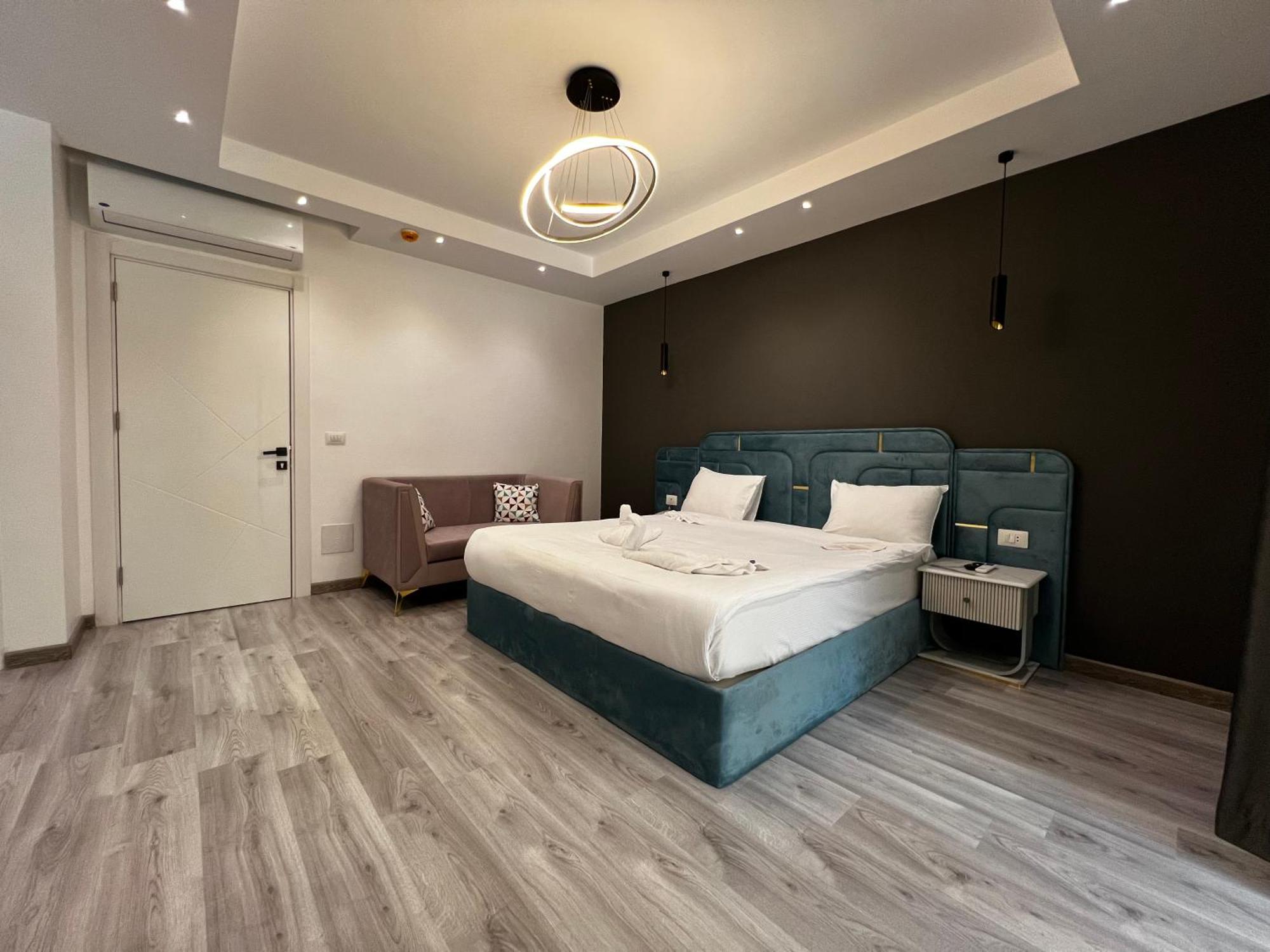 Onyx Pyramids Boutique Hotel Al Kawm al Akhdar Exterior photo