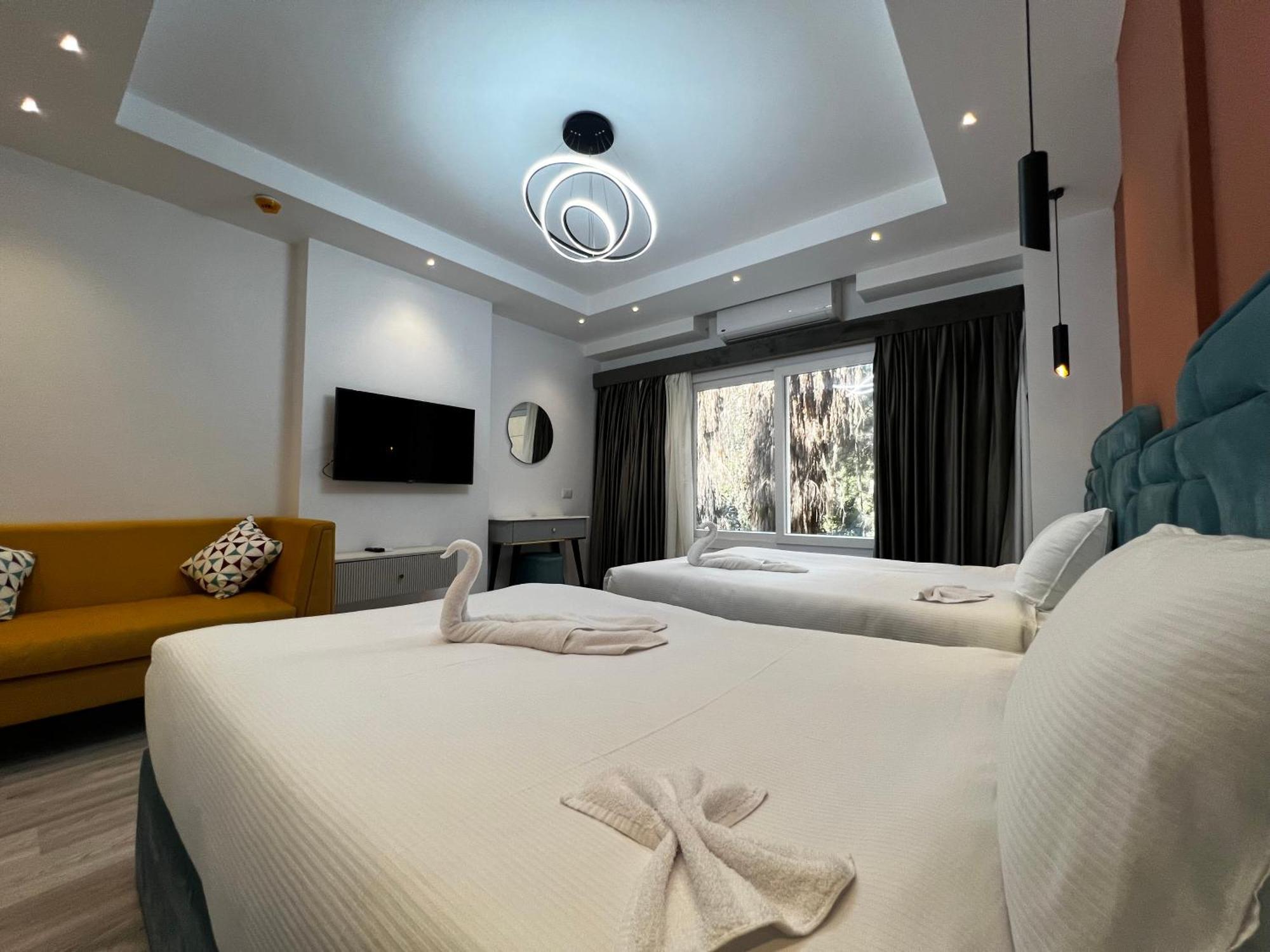 Onyx Pyramids Boutique Hotel Al Kawm al Akhdar Exterior photo