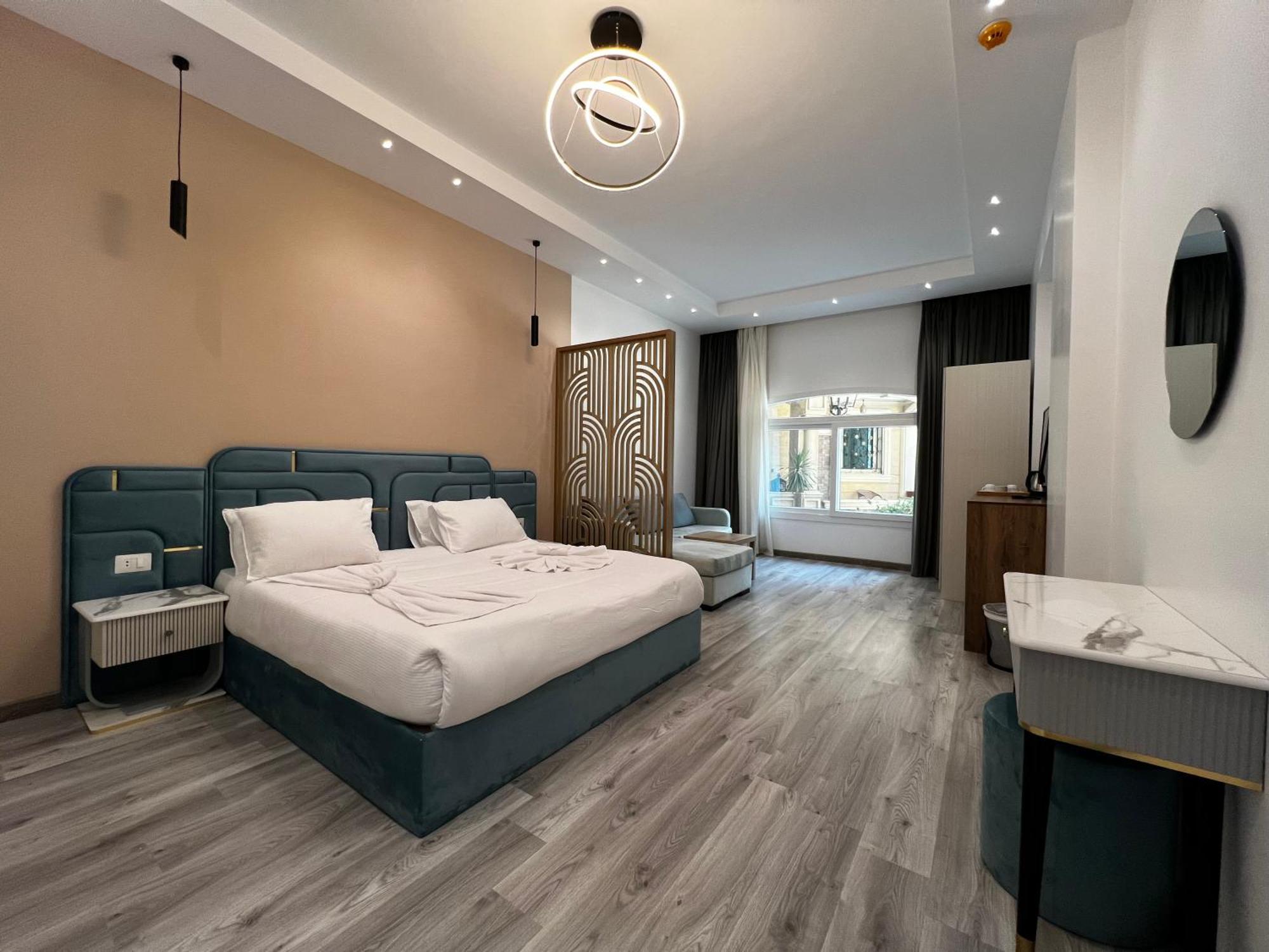Onyx Pyramids Boutique Hotel Al Kawm al Akhdar Exterior photo
